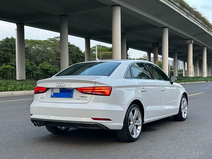 Audi A3 2018 30 Limousine 40 TFSI — фото 19