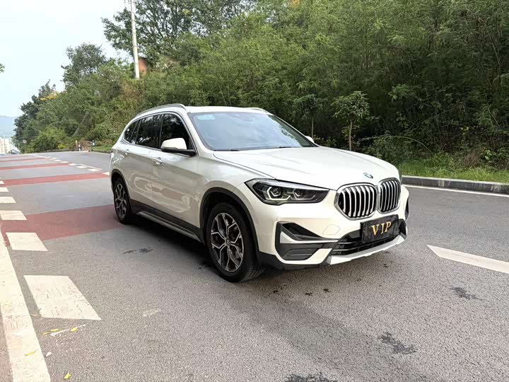 BMW X1 2020 s Drive 20 Li — фото 3