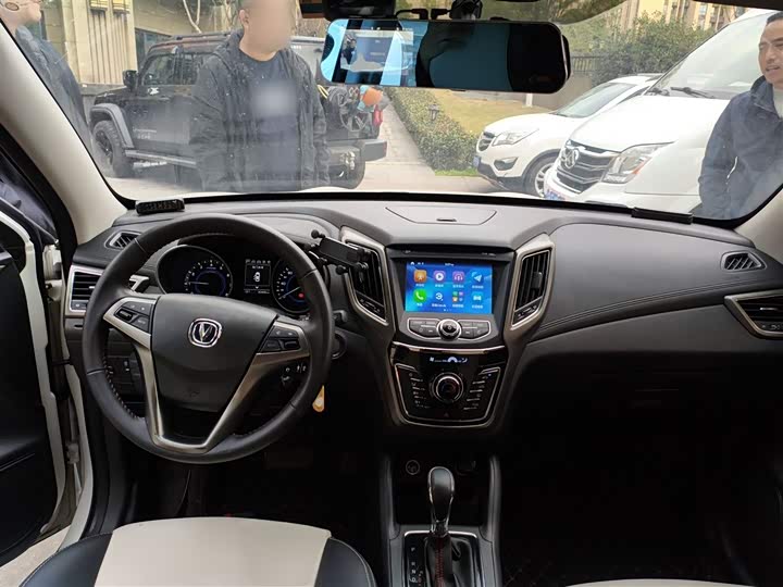 Changan CS35 2017 1.6 L ATLuxury — фото 6