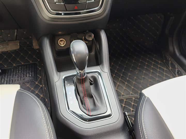 Changan CS35 2017 1.6 L ATLuxury — фото 10