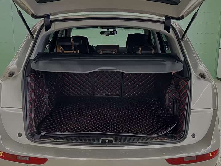 Audi Q5 2017 Plus 40 TFSI — фото 18