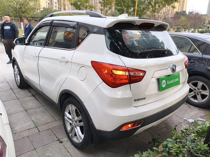 Changan CS35 2017 1.6 L ATLuxury — фото 23