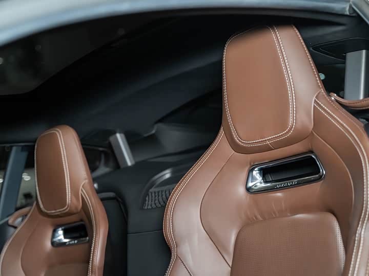 Jaguar F-TYPE 2019 2.0 T — фото 18