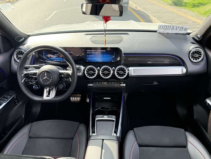 Mercedes-Benz GLB 2024 AMG GLB 35 4 MATIC — фото 6