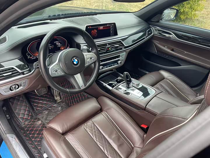 BMW 7 Series 730Li M спортпакет — фото 9