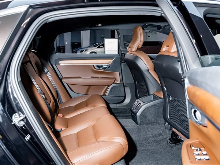 Volvo S90 2025 B 5 — фото 21
