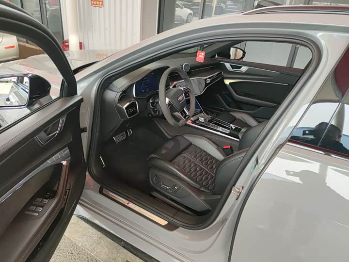 Audi RS6 2021 RS 6 4.0 T Avant — фото 8