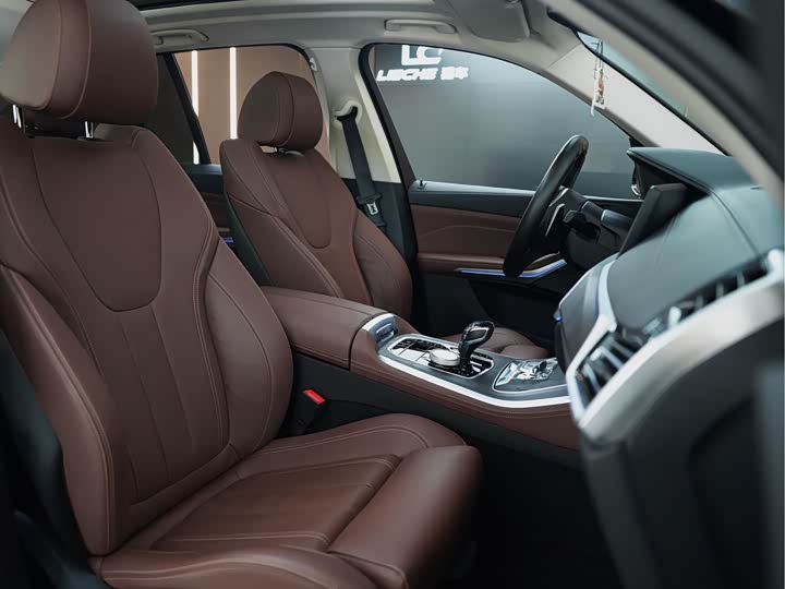 BMW X5 2021 x Drive 40i M — фото 16