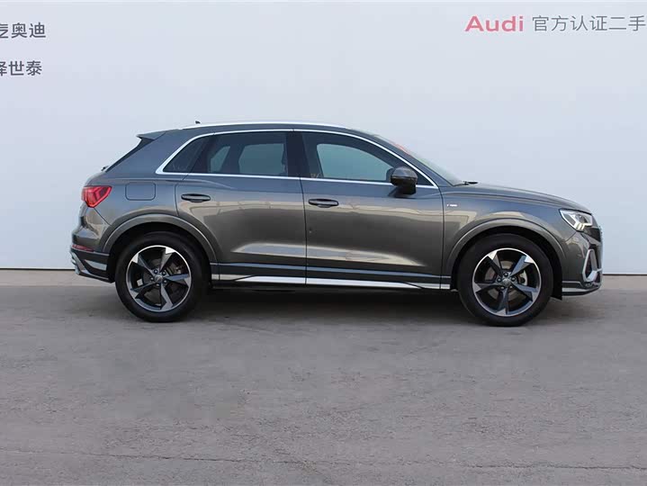 Audi Q3 2019 40 TFSI — фото 2