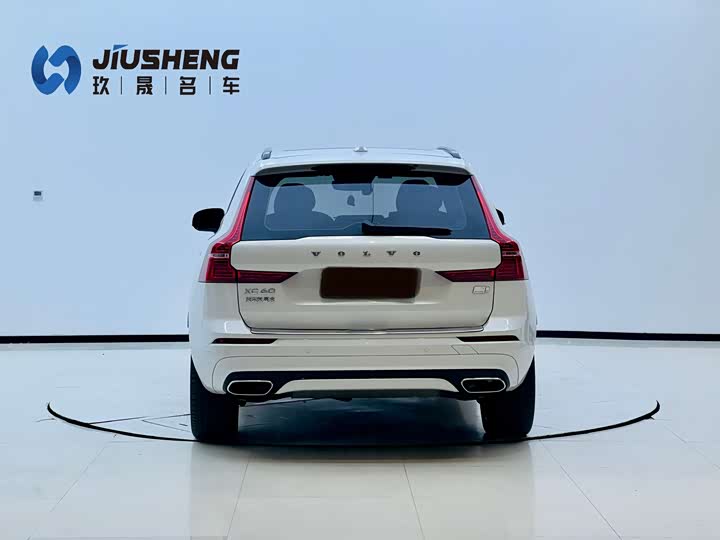 Volvo XC60 Hybrid 2021 T 8 E Hybrid — фото 7