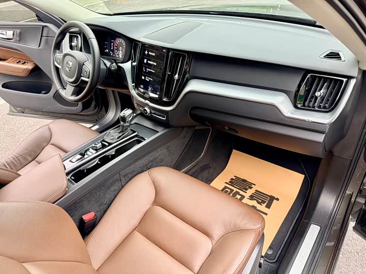 Volvo XC60 2020 T 5 4 WD — фото 13