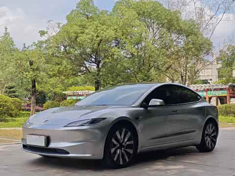 Tesla Model 2025 — фото 20