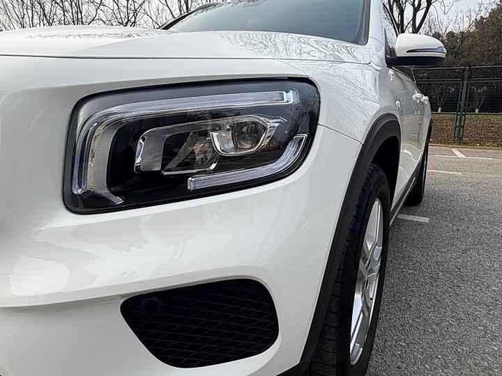 Mercedes-Benz GLB 2023 GLB 200 — фото 12