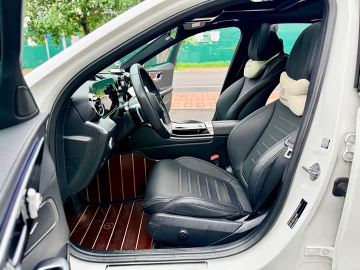 Mercedes-Benz C-Class 2023 C 200 L — фото 8