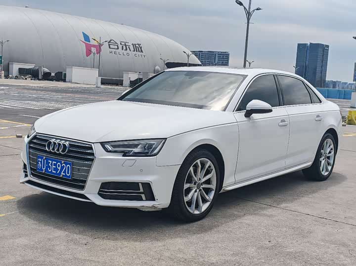 Audi A4L 2018 30 40 TFSI — фото 2