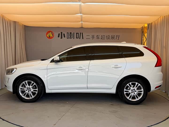 Volvo XC60 2016 T 5 — фото 4