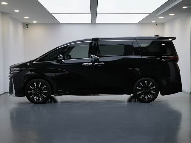 Toyota Vellfire — фото 10