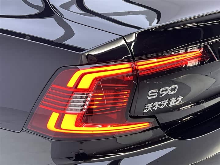 Volvo S90 2025 B 5 — фото 24