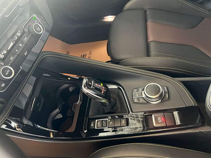 BMW X2 2023 x Drive 25i — фото 23