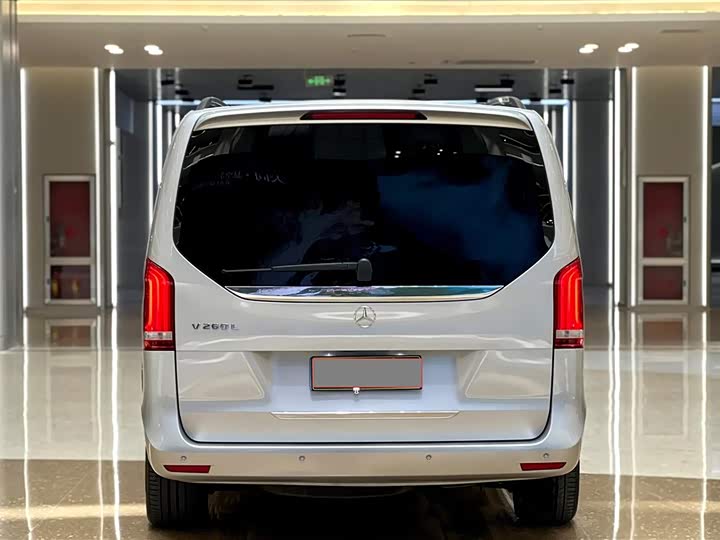Mercedes-Benz V-Class 2018 V 260 L V — фото 7