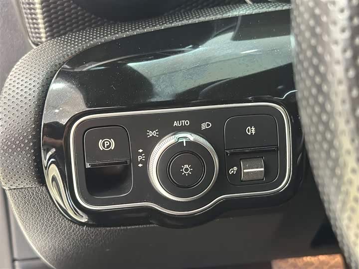 Mercedes-Benz A-Class 2019 A 200 L — фото 24