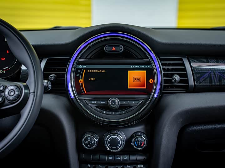 MINI Hatch — фото 14