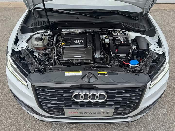Audi Q2L 2020 35 TFSI — фото 10