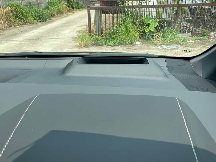 Toyota Alphard — фото 10