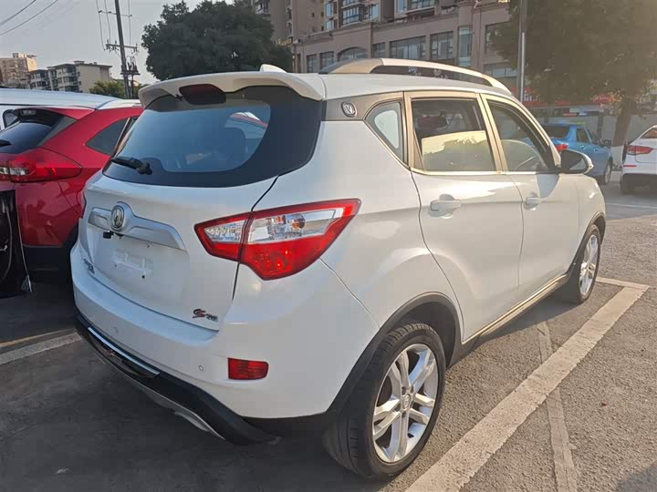 Changan CS35 2016 1.6 L MTLuxury IV — фото 7
