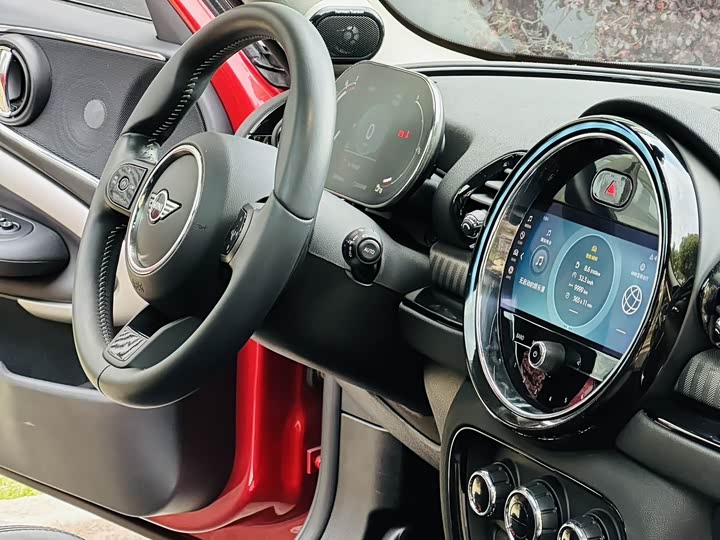 MINI Clubman — фото 12