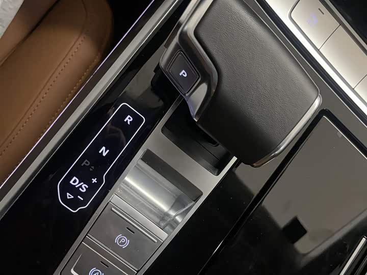Audi A8 2023 A 8 L 45 TFSI quattro Luxury — фото 22