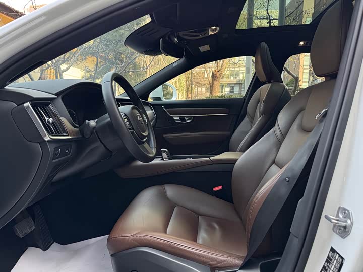 Volvo V90 2021 Cross Country B 5 AWD — фото 10
