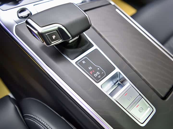 Audi A6L 2025 45 TFSI quattro — фото 8