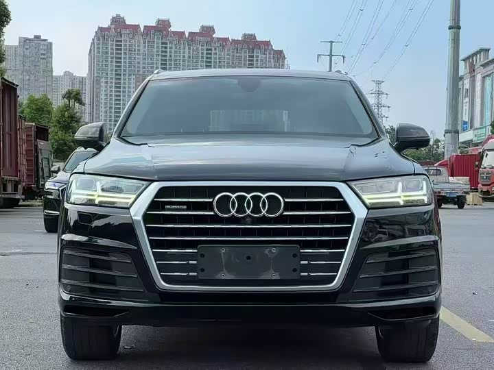 Audi Q7 2018 40 TFSI Comfort — фото 2