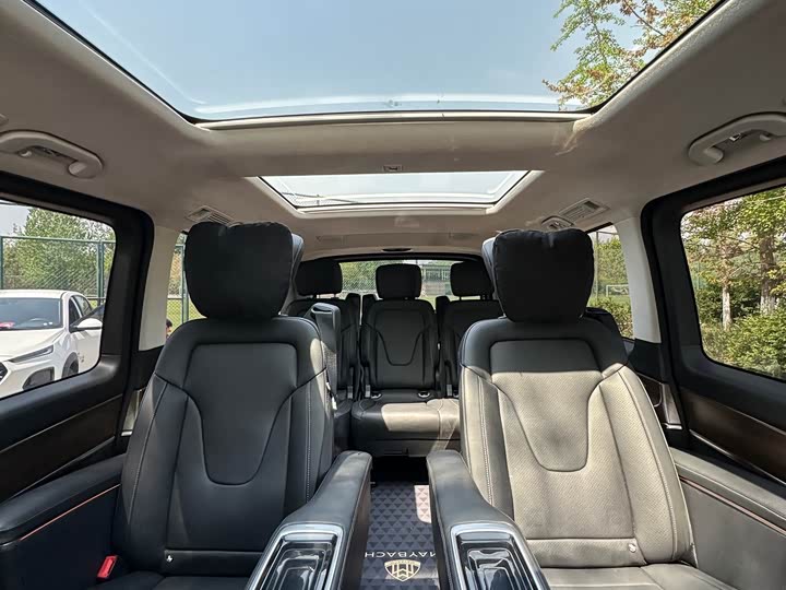 Mercedes-Benz V-Class 2022 V 260 L — фото 14