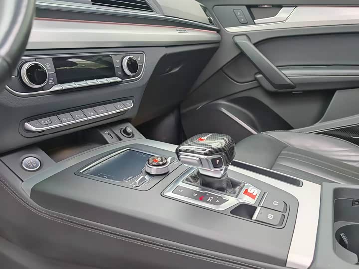 Audi Q5L 2020 45 TFSI Sport — фото 25