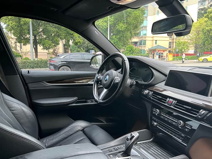 BMW X6 2017 x Drive 35i M Sport — фото 14