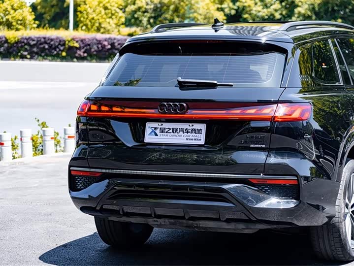 Audi Q6 2023 45 TFSI quattro — фото 8