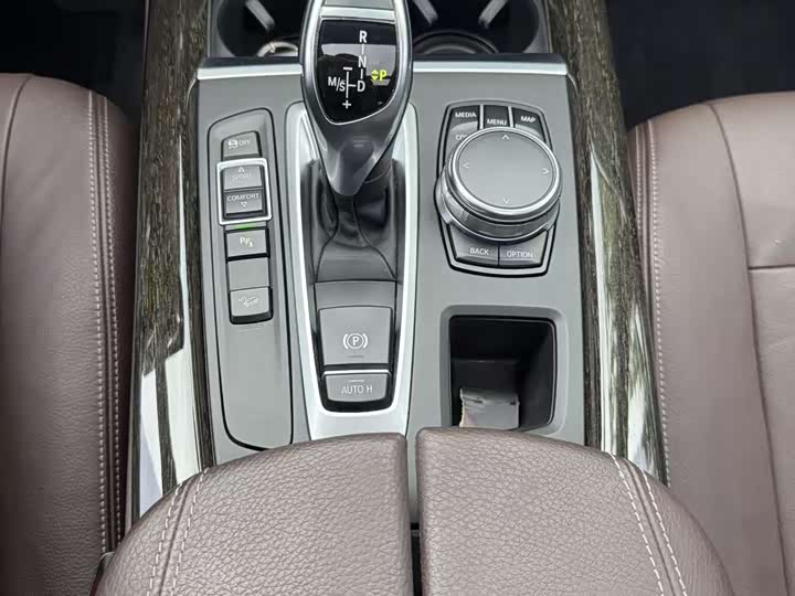 BMW X5 2017 x Drive 35i MSport — фото 8