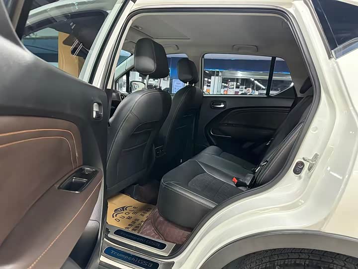 Trumpchi GS3 2019 235 T AT — фото 6