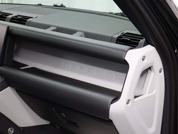 Land Rover Defender — фото 26