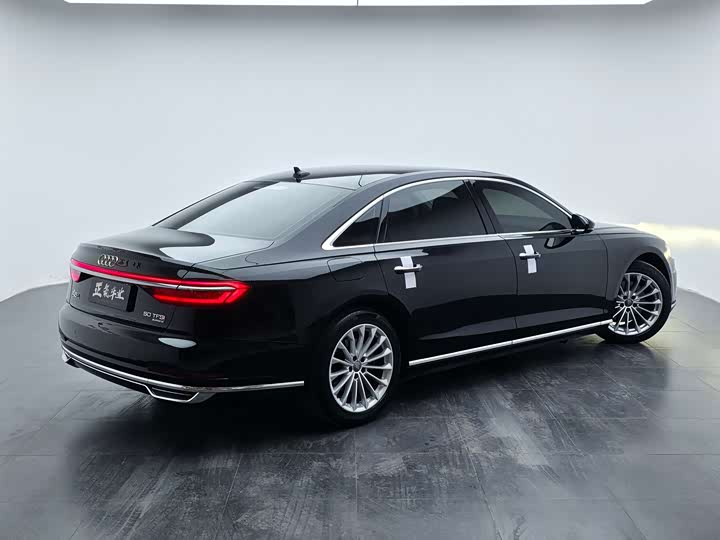 Audi A8 2019 Plus A 8 L 50 TFSI quattro Comfort — фото 6