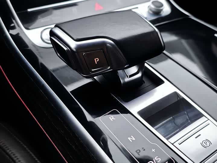 Audi A8 2019 Plus A 8 L 50 TFSI quattro Comfort — фото 23