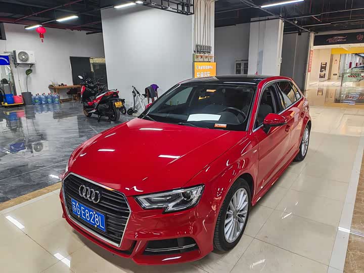 Audi A3 2018 30 Sportback 35 TFSI — фото 3