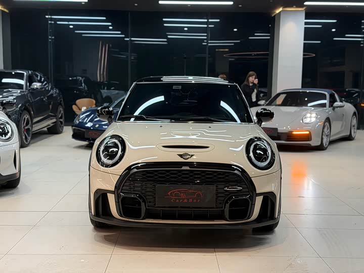MINI Hatch — фото 1