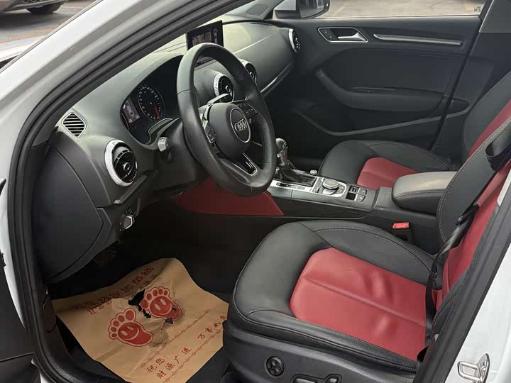 Audi A3 2018 30 Limousine 35 TFSI — фото 5
