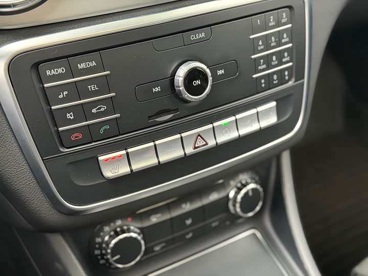 Mercedes-Benz CLA — фото 16