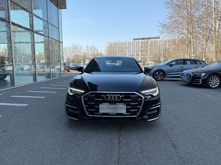 Audi A6L 2024 40 TFSI — фото 2