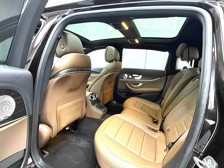Mercedes-Benz E-Class рестайлинг E 300 L люкс — фото 6