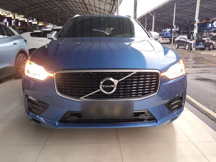 Volvo XC60 2018 T 5 4 WD — фото 3